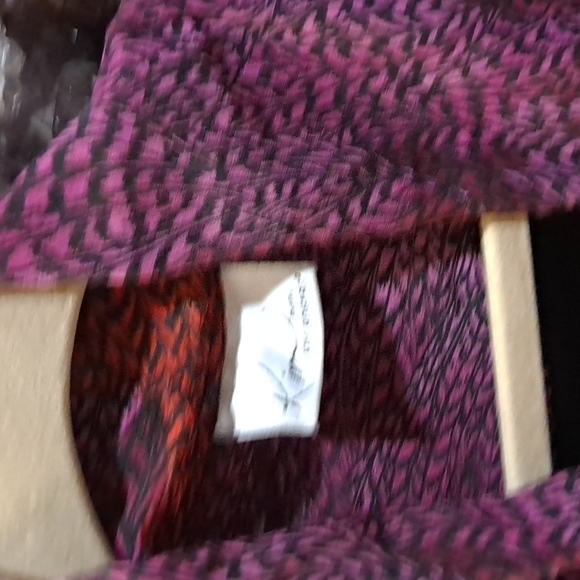 Cute top size sp - Picture 2 of 3